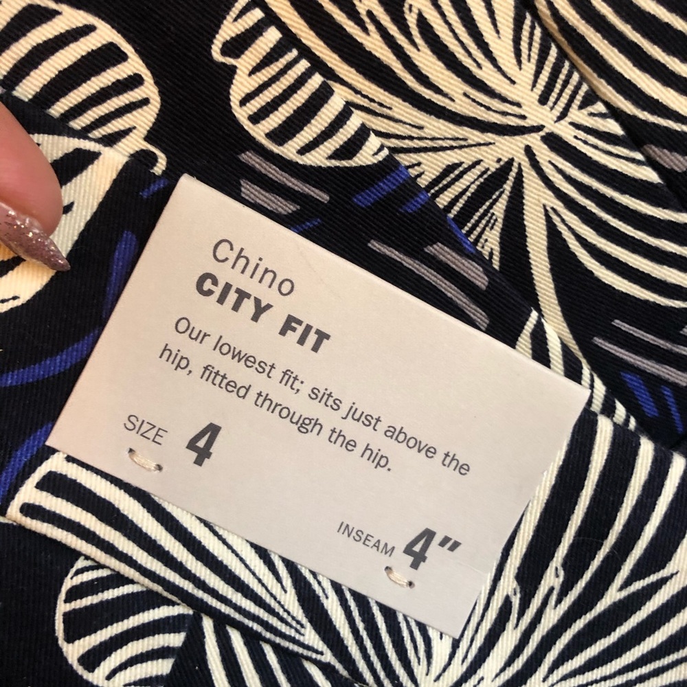 J Crew City Fit Floral Print Chino Shorts Size 4 - Picture 4 of 7
